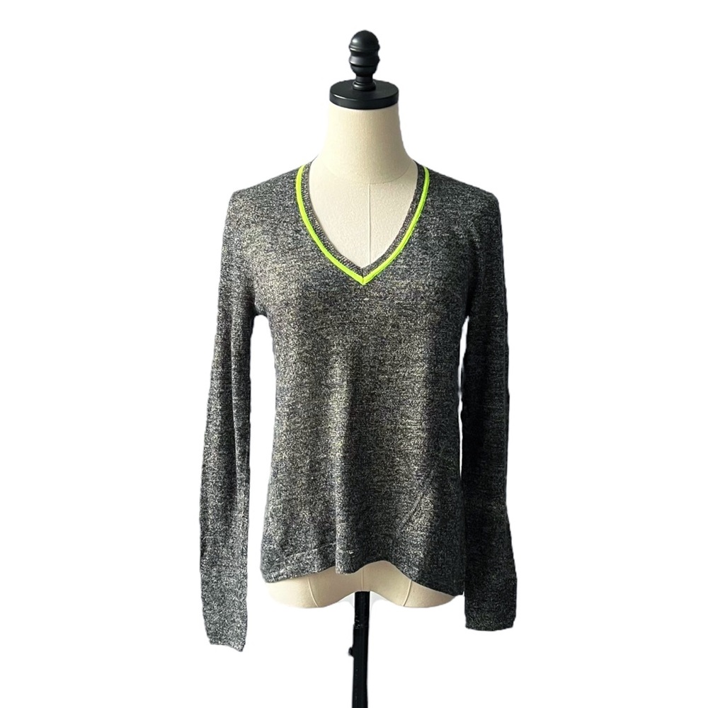 White + Warren Neon Contrast V Neck Sweater | XS